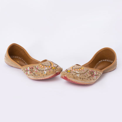Ethnic Mojaris Beige