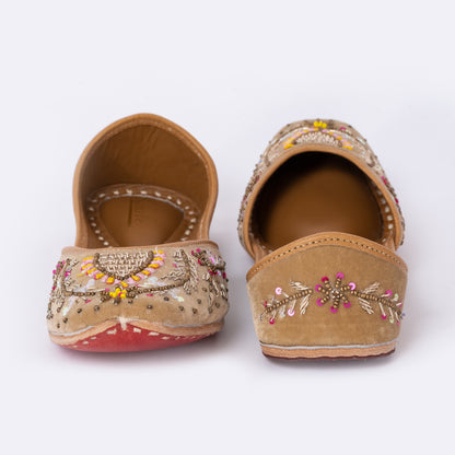 Ethnic Mojaris Beige