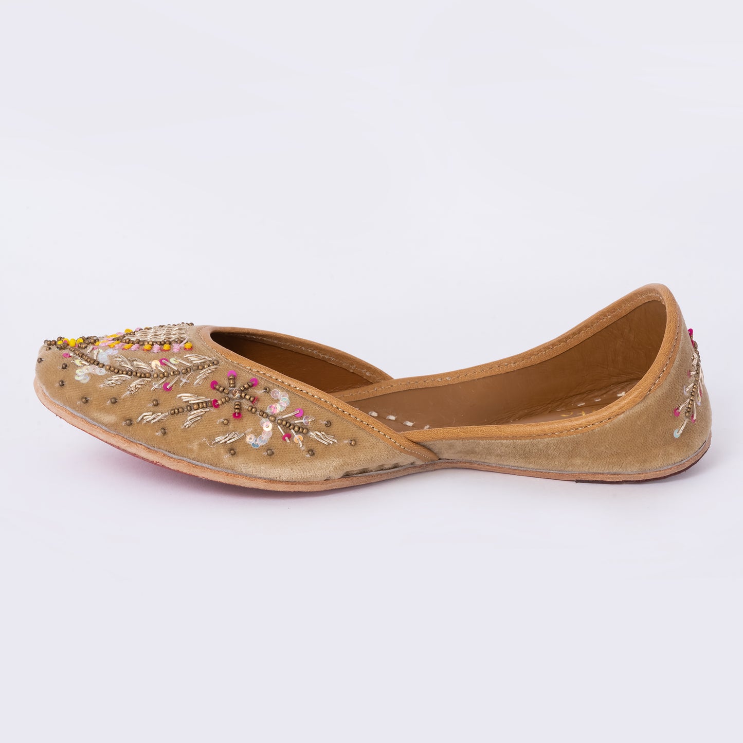 Ethnic Mojaris Beige