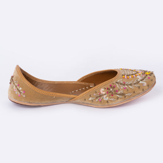 Ethnic Mojaris Beige