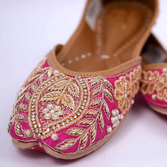 Tuck in Juttis- Pink