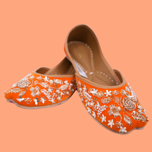 Tuck in Juttis - Orange